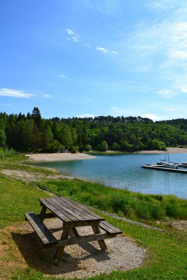 Vvf Jura Lac De Vouglans Maisod Eksteriør bilde